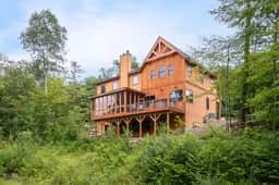 The Stag Chalet - Image 2