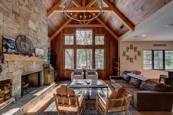 The MLV Lodge - Image 1