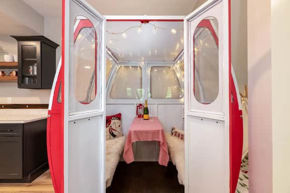The Gondola Chalet - Image 5