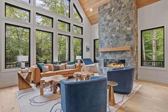The Basecamp Lodge - Image 4